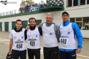 Un gruppo di pattesi alla Mezza Maratona Citt&agrave; di Enna